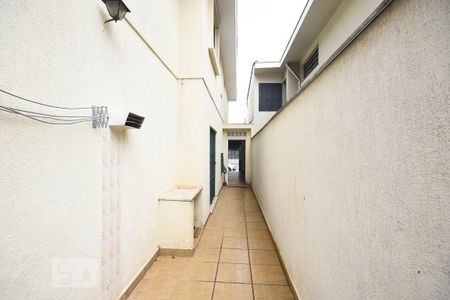 Casa para alugar com 145m², 3 quartos e 2 vagasCorredor
