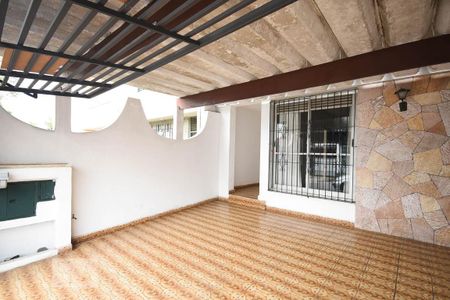 Casa para alugar com 145m², 3 quartos e 2 vagasGaragem