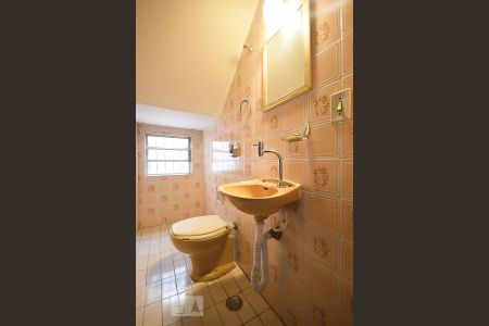 Lavabo de casa para alugar com 3 quartos, 145m² em Jardim Bonfiglioli, São Paulo
