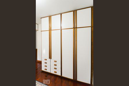 Apartamento à venda com 138m², 3 quartos e 2 vagasQuarto 1