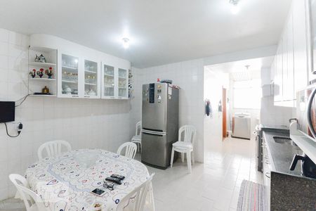 Apartamento à venda com 138m², 3 quartos e 2 vagasCozinha
