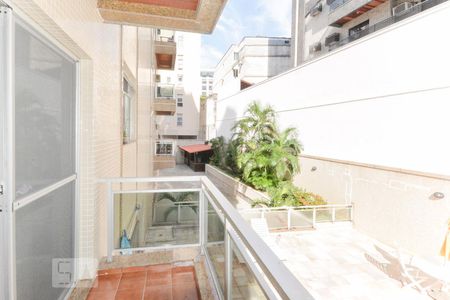 Apartamento à venda com 138m², 3 quartos e 2 vagasVaranda sala