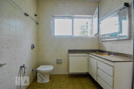 Casa à venda com 140m², 3 quartos e 2 vagasBanheiro 02