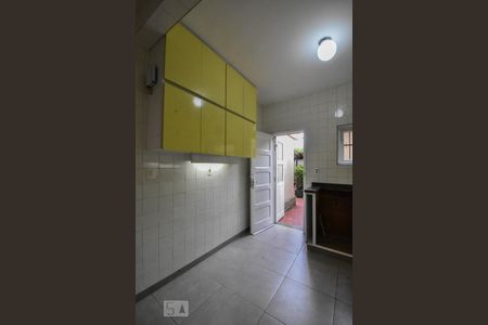 Casa à venda com 140m², 3 quartos e 2 vagasCozinha