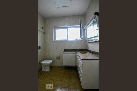 Casa à venda com 140m², 3 quartos e 2 vagasBanheiro 02