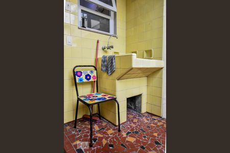 Casa à venda com 140m², 3 quartos e 2 vagasLavanderia