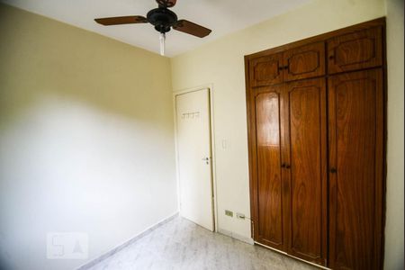 Quarto 2 de apartamento para alugar com 4 quartos, 82m² em Vila Cláudia, São Paulo