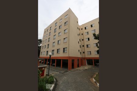 Apartamento para alugar com 60m², 2 quartos e 1 vaga Apartamento para alugar com 60m², 2 quartos e 1 vagaFachada