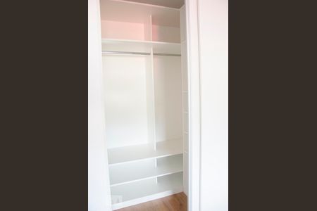 Apartamento à venda com 76m², 3 quartos e 1 vagaCloset