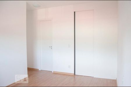 Apartamento à venda com 76m², 3 quartos e 1 vagaDormitório 3