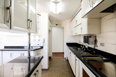 Apartamento à venda com 135m², 3 quartos e 2 vagasCozinha 