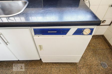 Apartamento à venda com 135m², 3 quartos e 2 vagasÁrea de serviço 