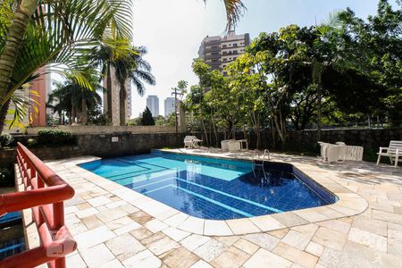 Apartamento à venda com 135m², 3 quartos e 2 vagasPiscina 