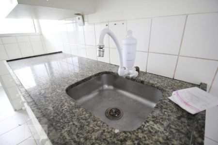 Pia de apartamento à venda com 2 quartos, 49m² em Fazenda Morumbi, São Paulo