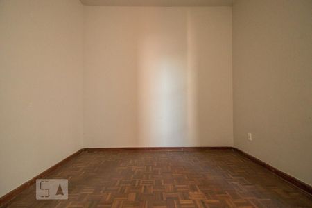 Quarto 2 de apartamento para alugar com 2 quartos, 95m² em Bonfim, Belo Horizonte