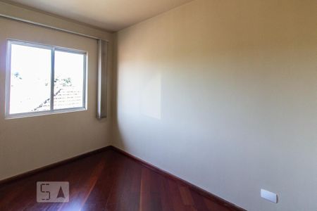 Casa para alugar com 350m², 5 quartos e 8 vagas Casa para alugar com 350m², 5 quartos e 8 vagasQuarto 2