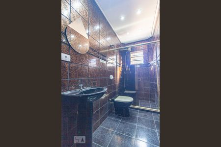 Casa para alugar com 350m², 5 quartos e 8 vagas Casa para alugar com 350m², 5 quartos e 8 vagasBanheiro 3