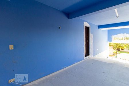 Garagem de casa para alugar com 5 quartos, 350m² em Capão Raso, Curitiba