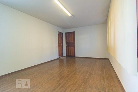 Casa para alugar com 350m², 5 quartos e 8 vagas Casa para alugar com 350m², 5 quartos e 8 vagasSala 1