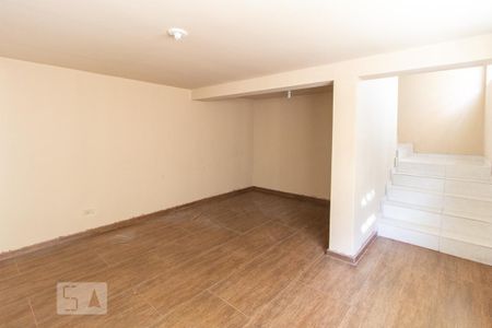 Casa para alugar com 350m², 5 quartos e 8 vagas Casa para alugar com 350m², 5 quartos e 8 vagasPorão