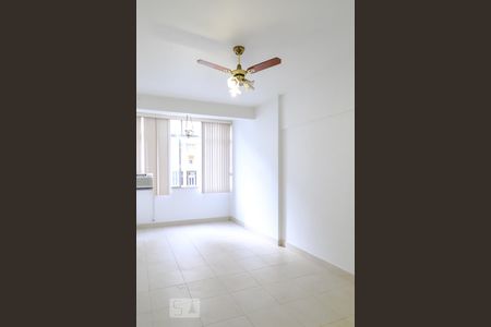 Ambiente Principal de kitnet/studio para alugar com 1 quarto, 35m² em Centro, Rio de Janeiro