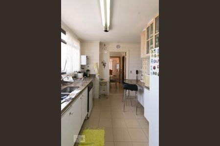 Apartamento à venda com 400m², 4 quartos e 5 vagasCozinha