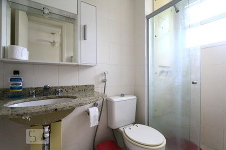 Banheiro Social de apartamento à venda com 2 quartos, 77m² em Barra da Tijuca, Rio de Janeiro