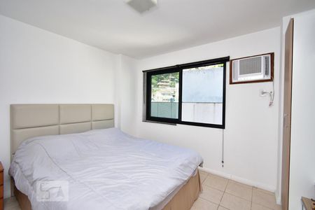 Quarto 1  de apartamento à venda com 2 quartos, 60m² em Vital Brasil, Niterói