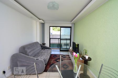 Sala  de apartamento para alugar com 2 quartos, 60m² em Vital Brasil, Niterói