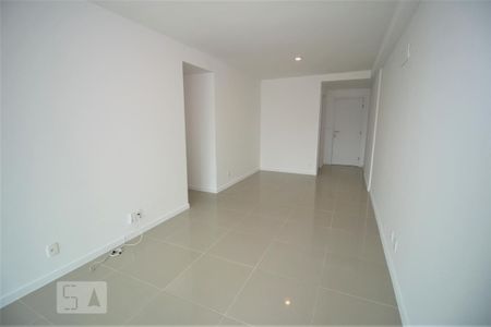 Apartamento para alugar com 91m², 3 quartos e 1 vagaSala
