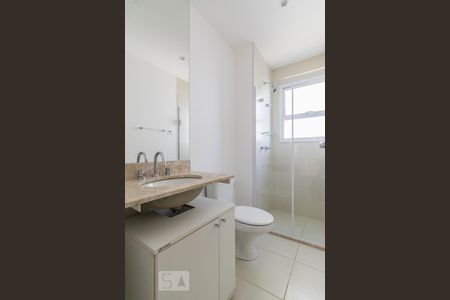 Banheiro da Suite de apartamento para alugar com 3 quartos, 93m² em Baeta Neves, São Bernardo do Campo