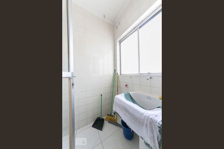 Lavanderia de apartamento para alugar com 1 quarto, 45m² em Centro, Campinas