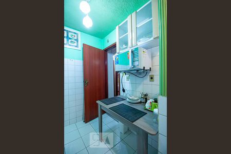 Cozinha de apartamento para alugar com 2 quartos, 55m² em São João Batista (venda Nova), Belo Horizonte