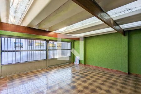Casa à venda com 165m², 3 quartos e 2 vagas Casa à venda com 165m², 3 quartos e 2 vagasGaragem
