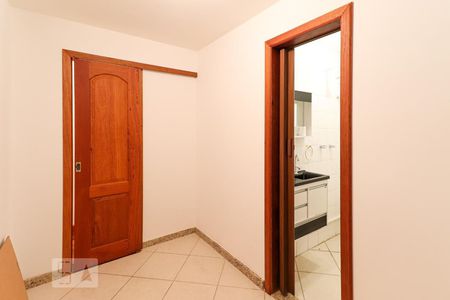 Apartamento à venda com 220m², 5 quartos e 4 vagasQuarto de Serviço