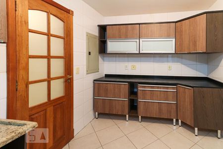Apartamento à venda com 220m², 5 quartos e 4 vagasCozinha