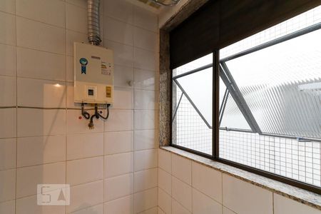 Apartamento à venda com 220m², 5 quartos e 4 vagasVista