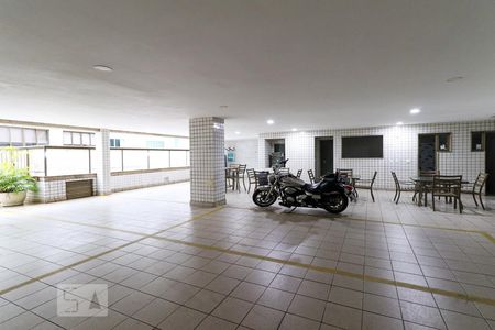 Apartamento à venda com 220m², 5 quartos e 4 vagasÁrea comum - Salão de festas