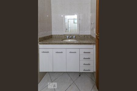 Apartamento à venda com 220m², 5 quartos e 4 vagasBanheiro da Suíte 2