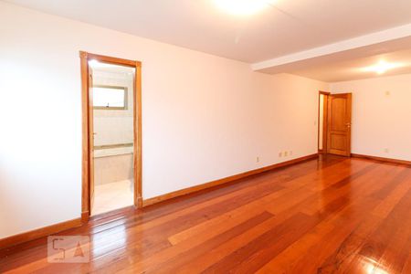 Apartamento à venda com 220m², 5 quartos e 4 vagasSuíte 4