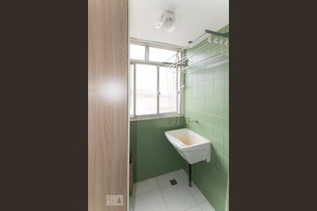 Apartamento à venda com 65m², 2 quartos e 1 vagaÁrea de serviço