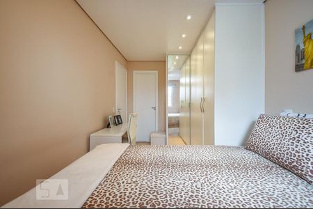 Suíte de apartamento para alugar com 2 quartos, 60m² em Parque Reboucas, São Paulo