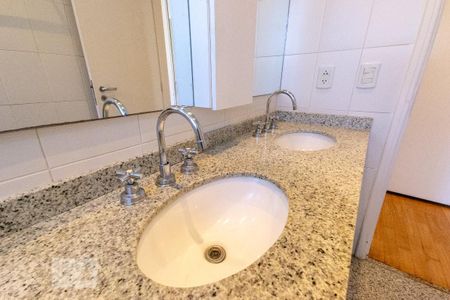 Apartamento para alugar com 110m², 3 quartos e 2 vagas Apartamento para alugar com 110m², 3 quartos e 2 vagasBanheiro da Suíte - Torneira