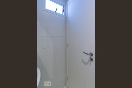 Apartamento para alugar com 110m², 3 quartos e 2 vagas Apartamento para alugar com 110m², 3 quartos e 2 vagasBanheiro de Serviço