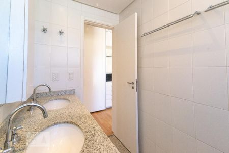 Apartamento para alugar com 110m², 3 quartos e 2 vagas Apartamento para alugar com 110m², 3 quartos e 2 vagasBanheiro da Suíte