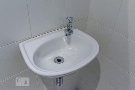 Apartamento para alugar com 110m², 3 quartos e 2 vagas Apartamento para alugar com 110m², 3 quartos e 2 vagasBanheiro de Serviço - Torneira