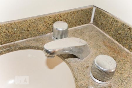 Apartamento à venda com 86m², 3 quartos e 1 vaga Apartamento à venda com 86m², 3 quartos e 1 vagaBanheiro torneira