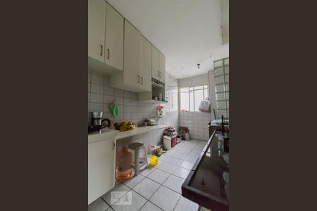 Cozinha de apartamento à venda com 2 quartos, 74m² em Jardim Cocaia, Guarulhos