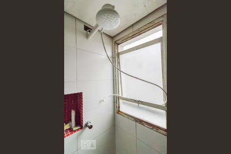 Chuveiro de apartamento para alugar com 2 quartos, 74m² em Jardim Cocaia, Guarulhos