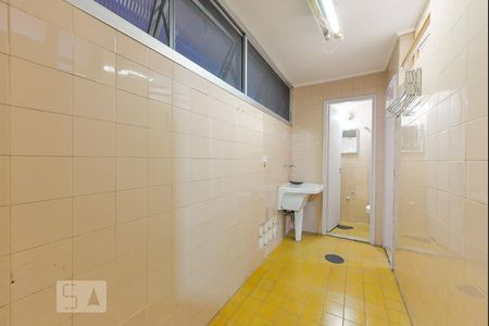 Apartamento à venda com 75m², 2 quartos e 1 vagaArea Serviço
